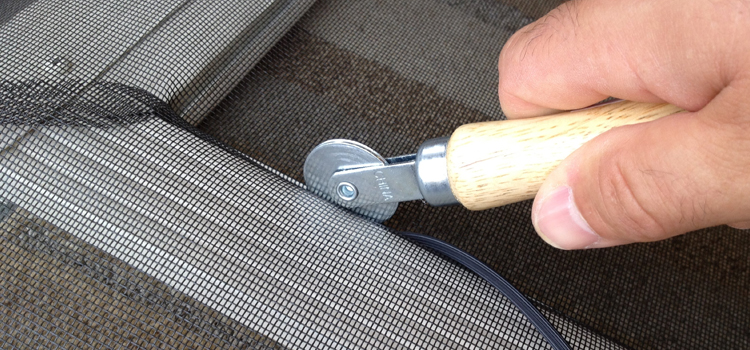 metal screen door repair in Willows